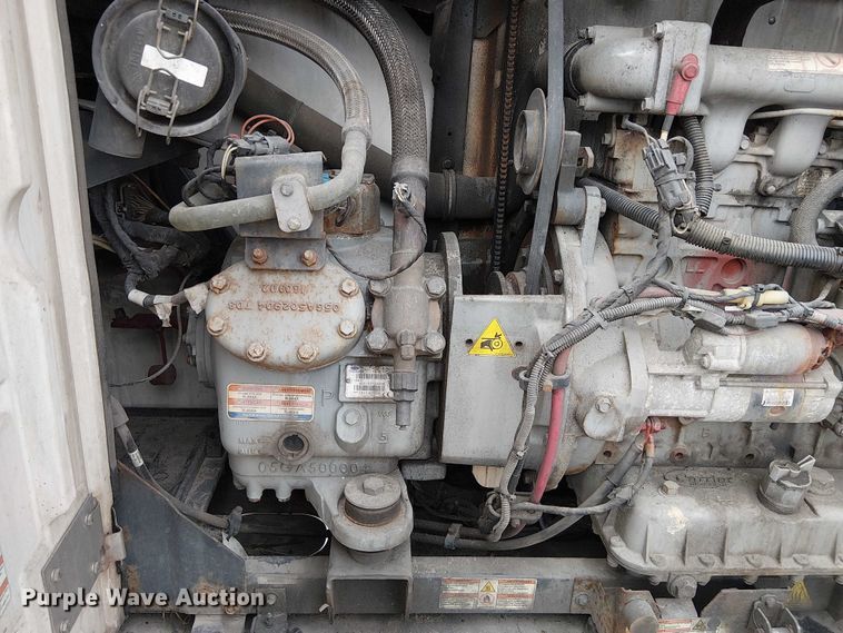 image for item FK0639 2016 Utility VS2RA refrigerated van trailer