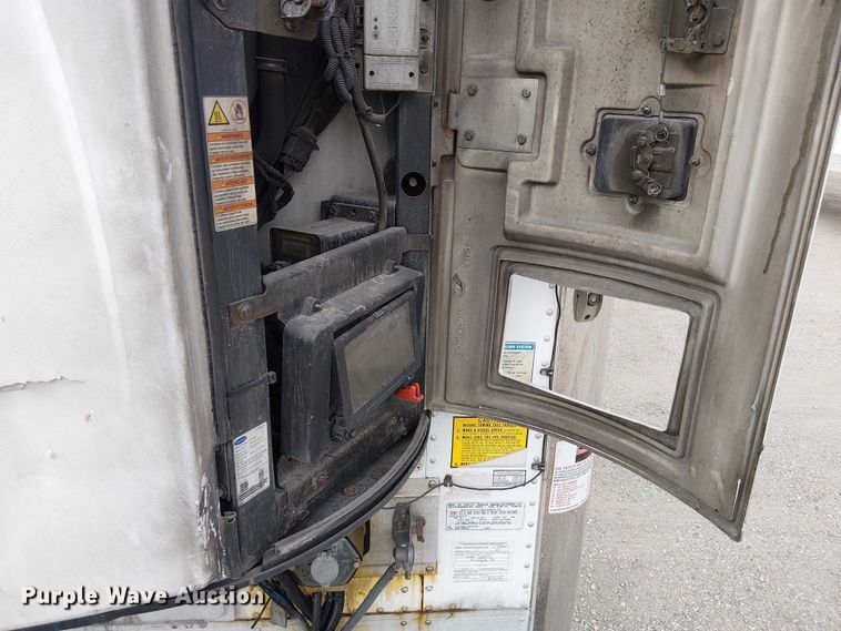 image for item FK0639 2016 Utility VS2RA refrigerated van trailer