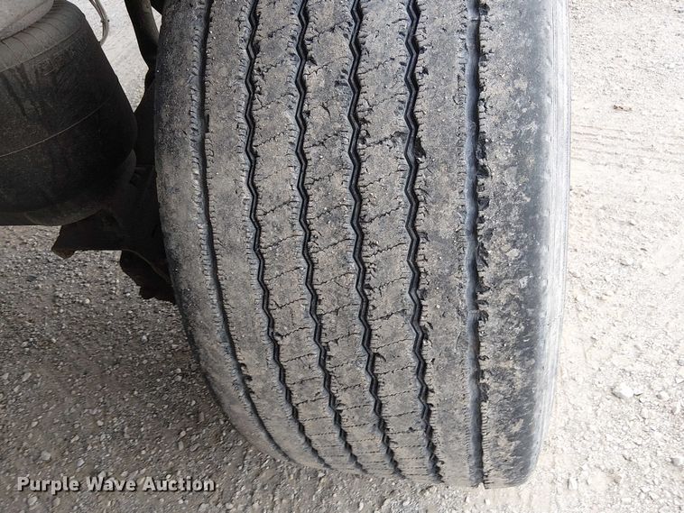 image for item FK0639 2016 Utility VS2RA refrigerated van trailer