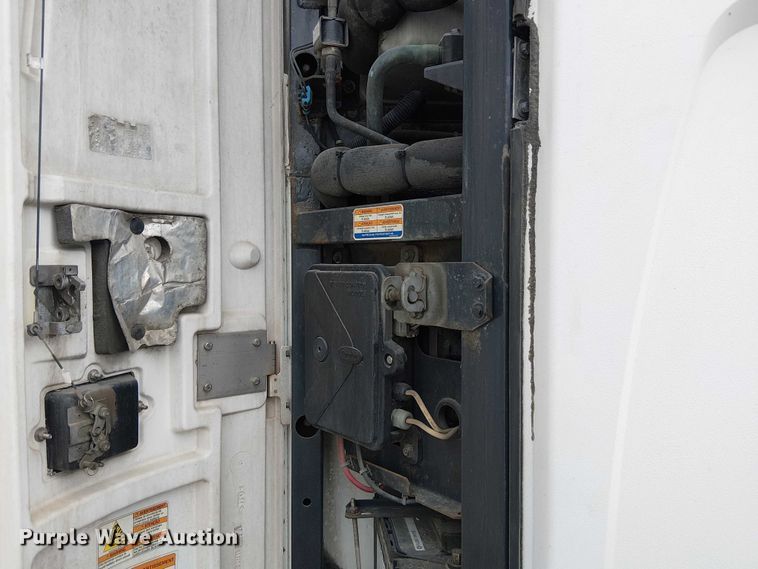 image for item FK0641 2017 Utility VS2RA refrigerated van trailer