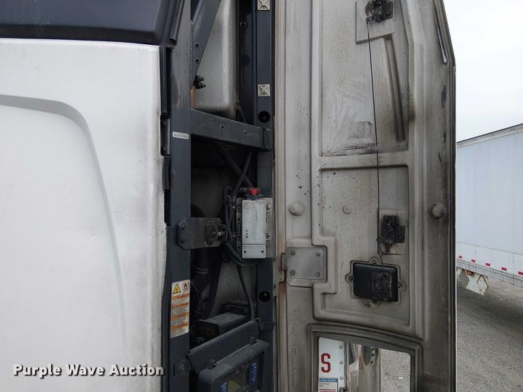 image for item FK0641 2017 Utility VS2RA refrigerated van trailer