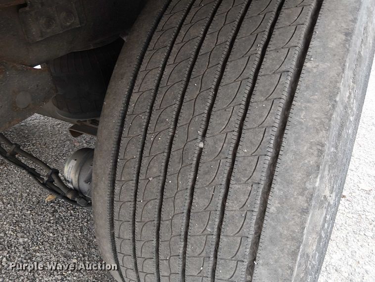 image for item FK0641 2017 Utility VS2RA refrigerated van trailer