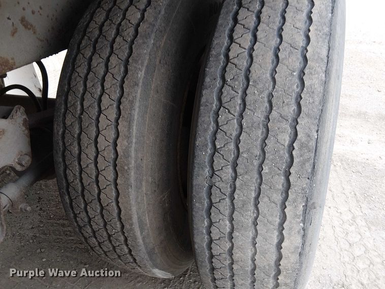 image for item FK0645 1999 Pines dry van trailer