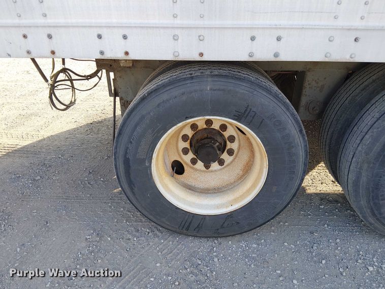 image for item FK0646 2000 Pines 7411TP-SA dry van trailer