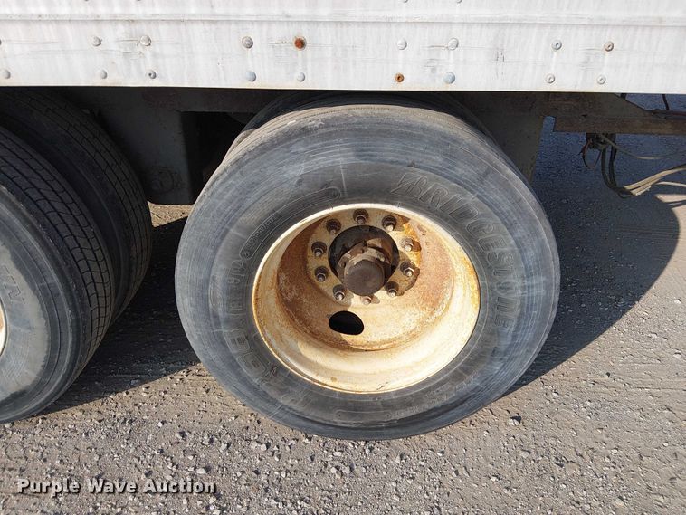 image for item FK0646 2000 Pines 7411TP-SA dry van trailer