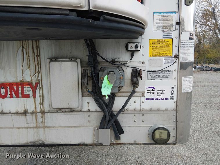 image for item FK0648 2016 Utility VS2RA refrigerated van trailer