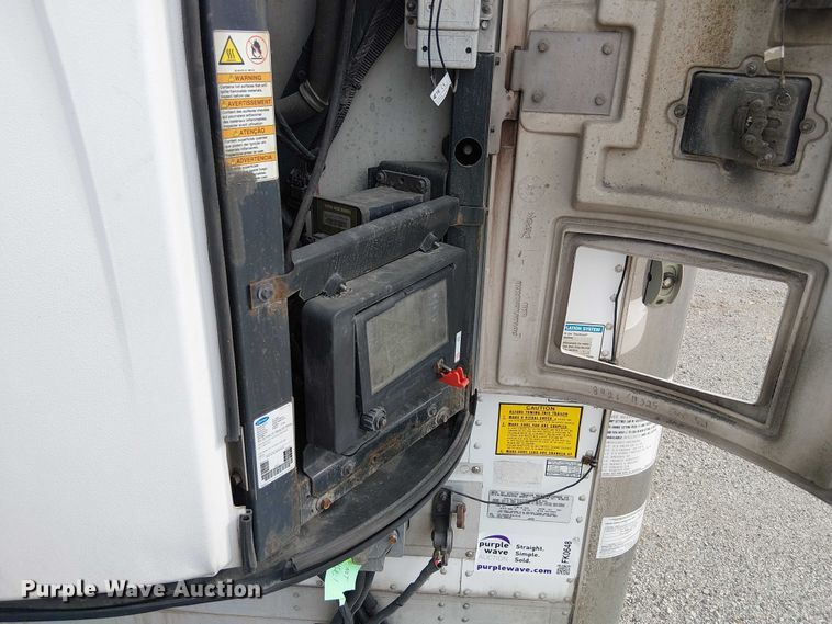 image for item FK0648 2016 Utility VS2RA refrigerated van trailer