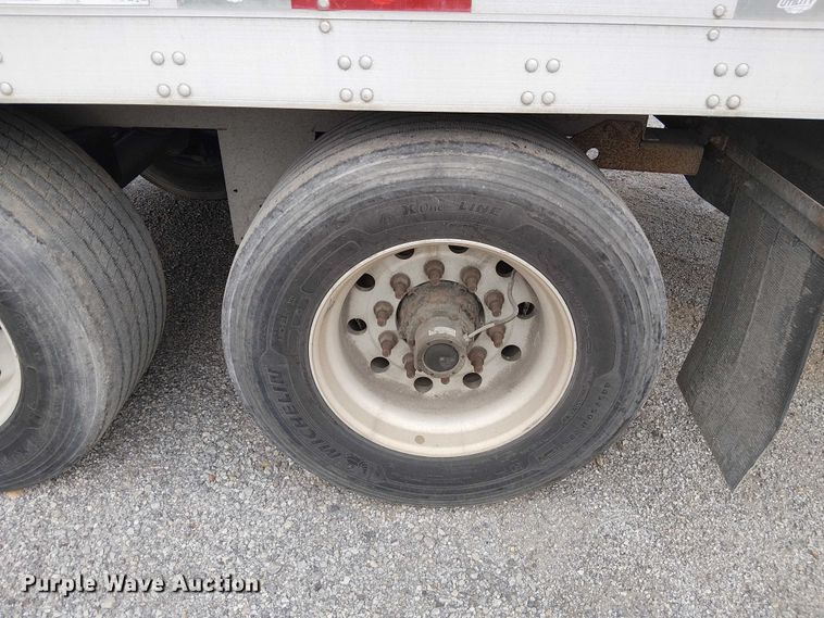 image for item FK0648 2016 Utility VS2RA refrigerated van trailer