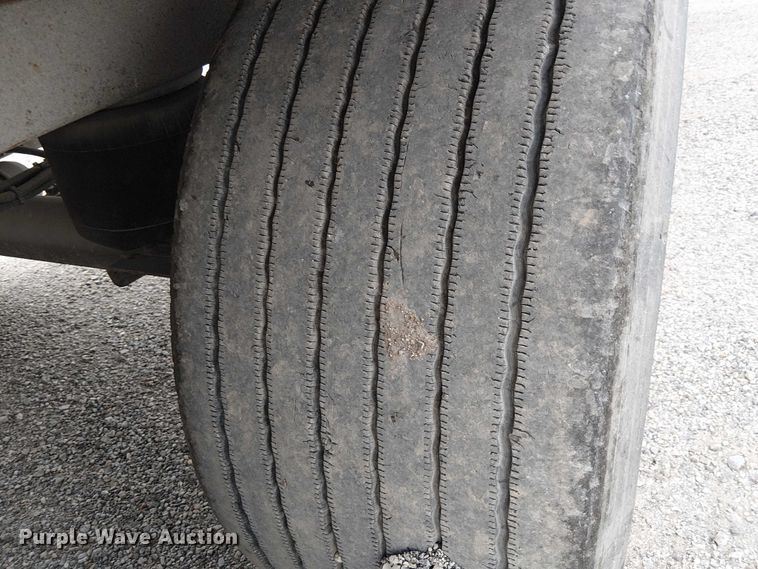 image for item FK0648 2016 Utility VS2RA refrigerated van trailer