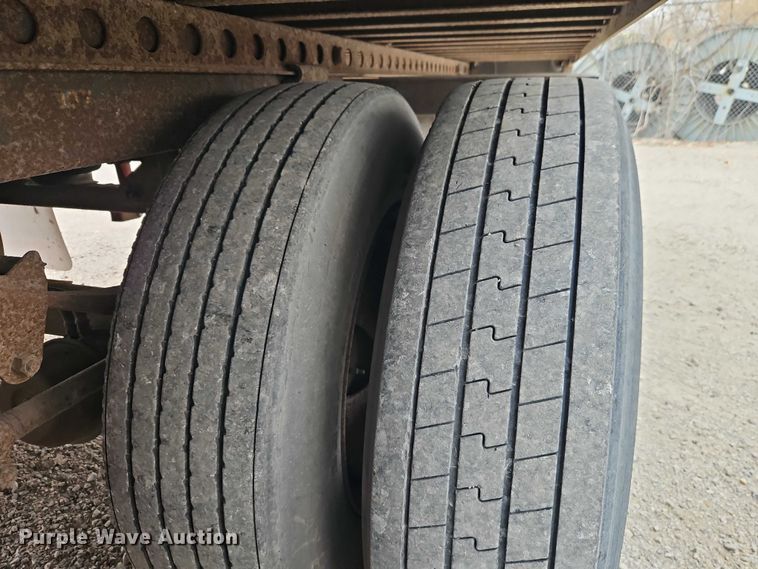 image for item FK0654 2001 Trailmobile dry van trailer