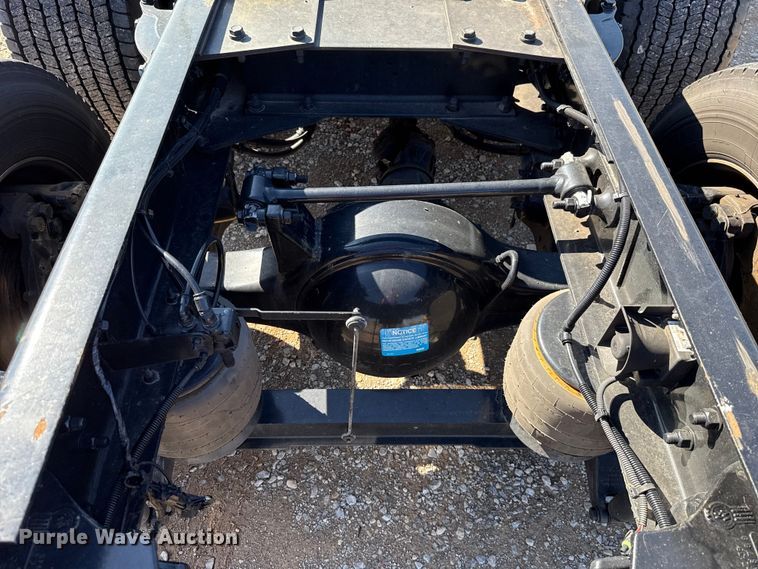 image for item GH9359 2022 Kenworth T680 semi truck