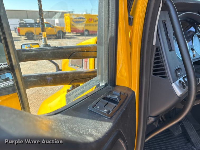 image for item GH9359 2022 Kenworth T680 semi truck