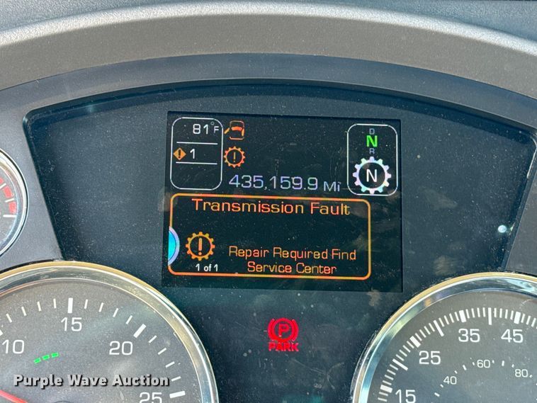 image for item GH9359 2022 Kenworth T680 semi truck