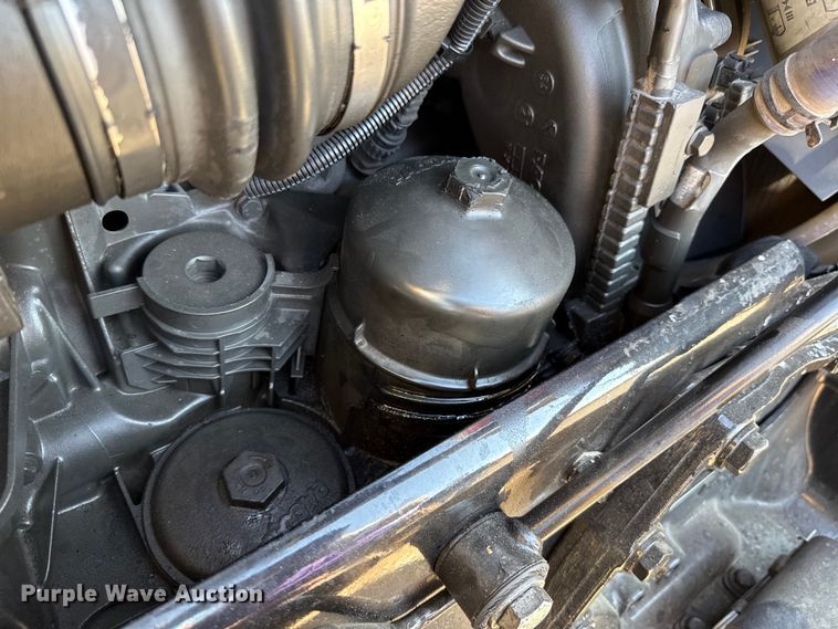 image for item GH9359 2022 Kenworth T680 semi truck