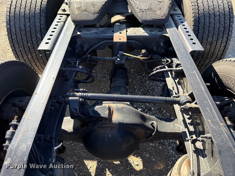 image for item GH9360 2021 International LT625 semi truck