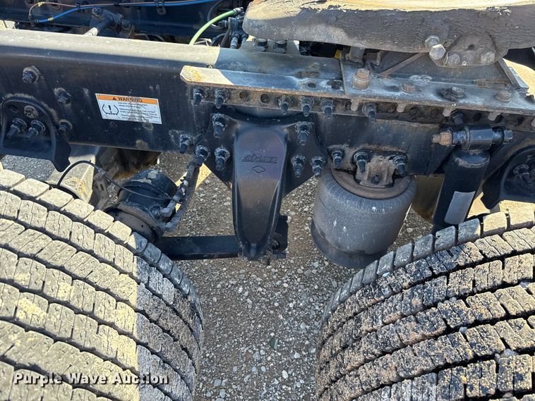 image for item GH9361 2021 Freightliner Cascadia 126 semi truck