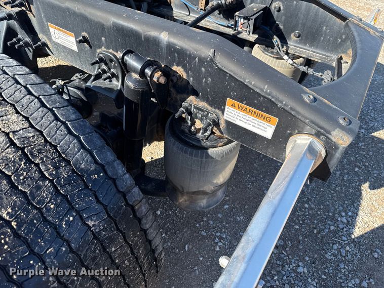 image for item GH9361 2021 Freightliner Cascadia 126 semi truck