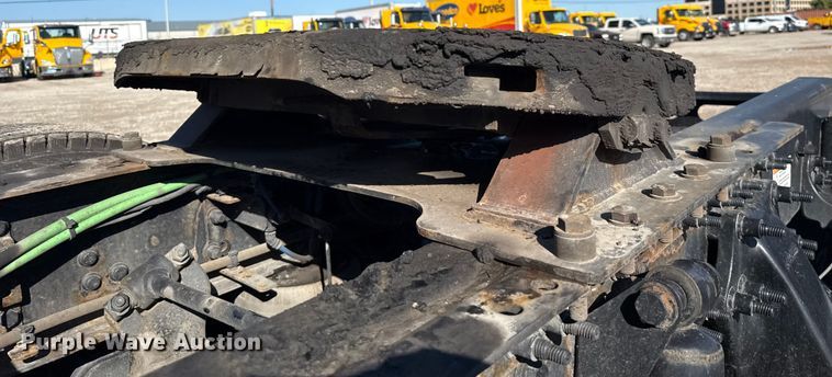 image for item GH9361 2021 Freightliner Cascadia 126 semi truck