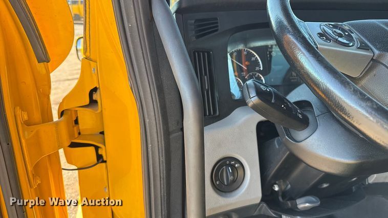 image for item GH9361 2021 Freightliner Cascadia 126 semi truck