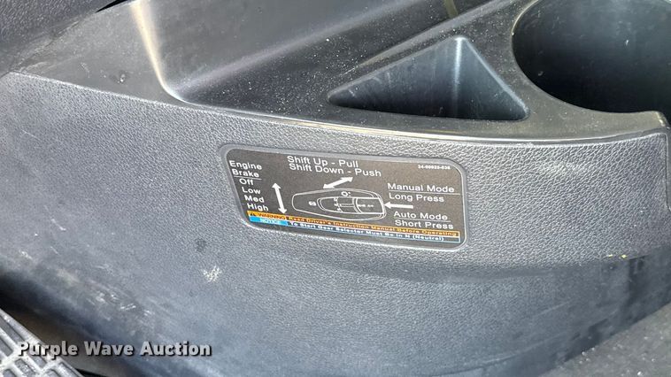 image for item GH9361 2021 Freightliner Cascadia 126 semi truck