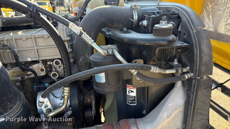 image for item GH9361 2021 Freightliner Cascadia 126 semi truck