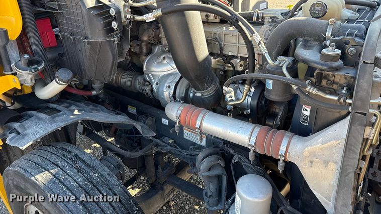 image for item GH9361 2021 Freightliner Cascadia 126 semi truck