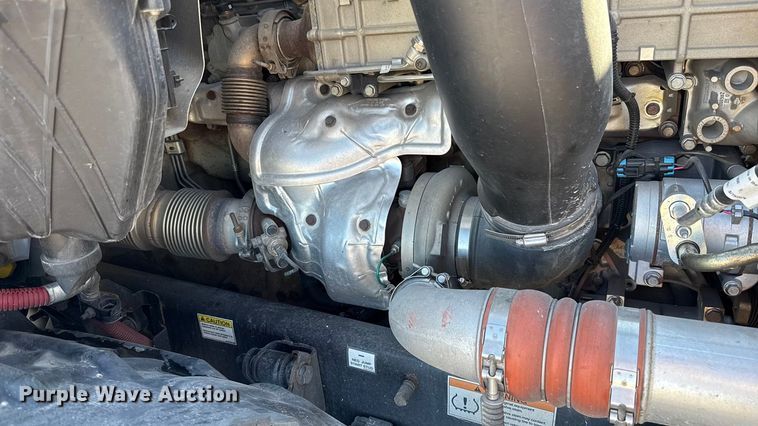 image for item GH9361 2021 Freightliner Cascadia 126 semi truck