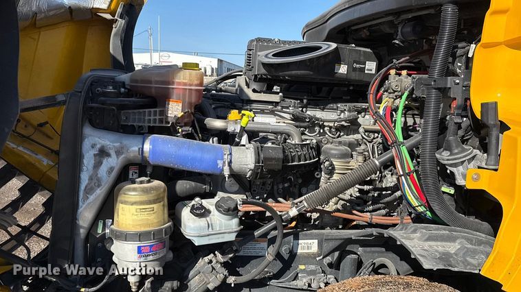 image for item GH9361 2021 Freightliner Cascadia 126 semi truck