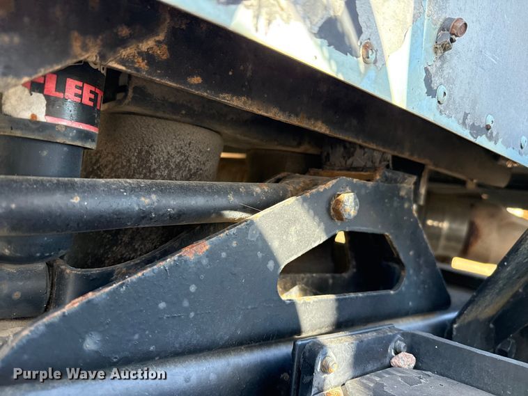 image for item GP9648 2006 International 9400i semi truck