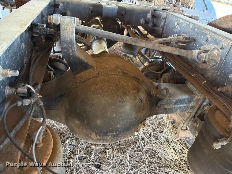 image for item GP9648 2006 International 9400i semi truck