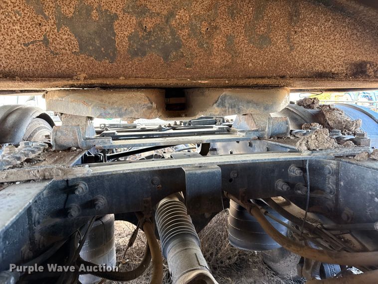 image for item GP9648 2006 International 9400i semi truck