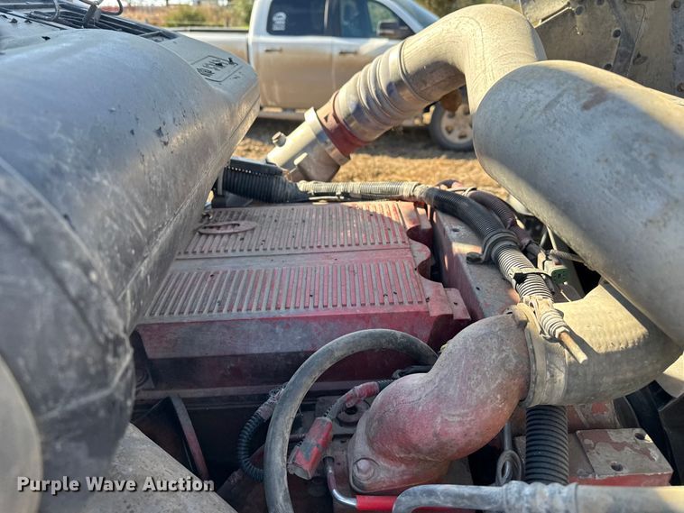 image for item GP9648 2006 International 9400i semi truck