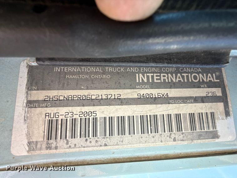 image for item GP9648 2006 International 9400i semi truck