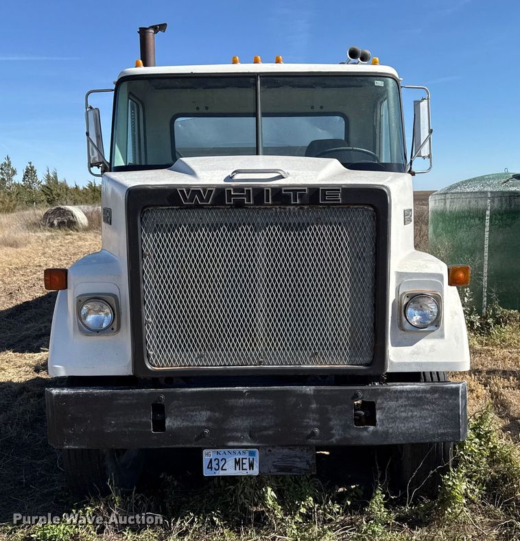 image for item GP9651 1978 White Road Boss 2 semi truck