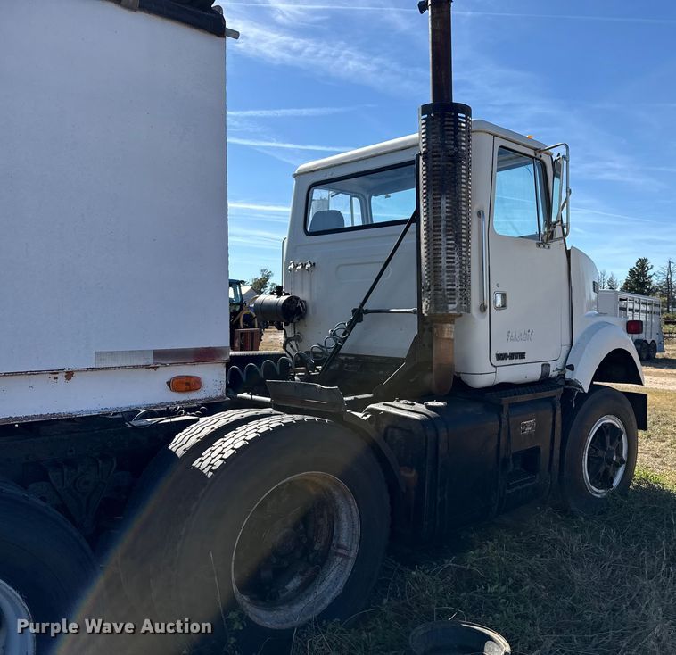 image for item GP9651 1978 White Road Boss 2 semi truck