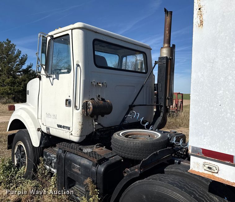 image for item GP9651 1978 White Road Boss 2 semi truck