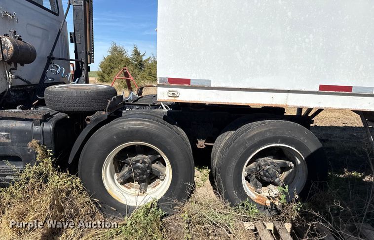 image for item GP9651 1978 White Road Boss 2 semi truck