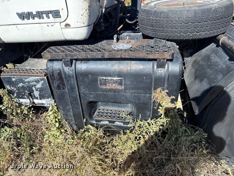 image for item GP9651 1978 White Road Boss 2 semi truck