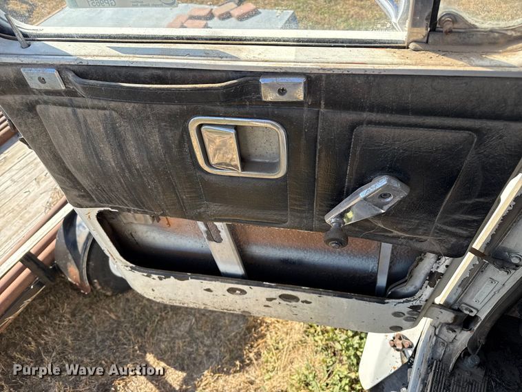 image for item GP9651 1978 White Road Boss 2 semi truck