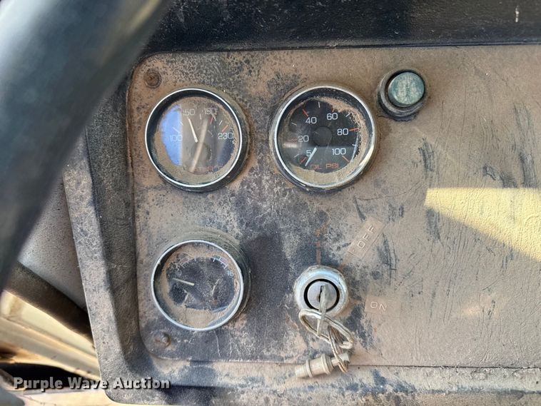 image for item GP9651 1978 White Road Boss 2 semi truck