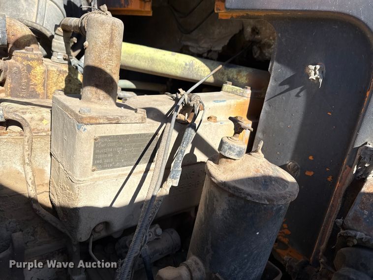 image for item GP9651 1978 White Road Boss 2 semi truck