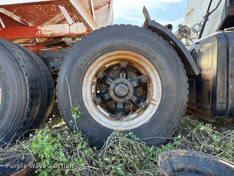 image for item GP9651 1978 White Road Boss 2 semi truck