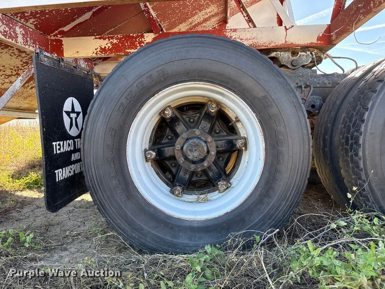 image for item GP9651 1978 White Road Boss 2 semi truck