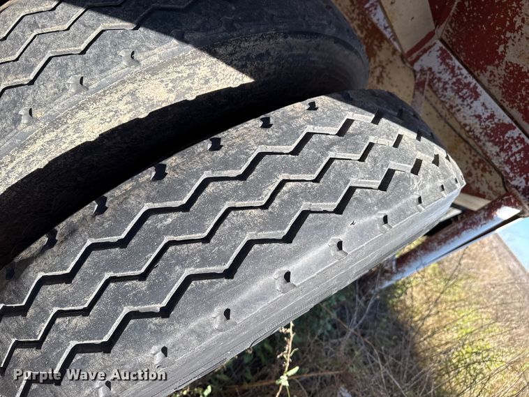 image for item GP9651 1978 White Road Boss 2 semi truck