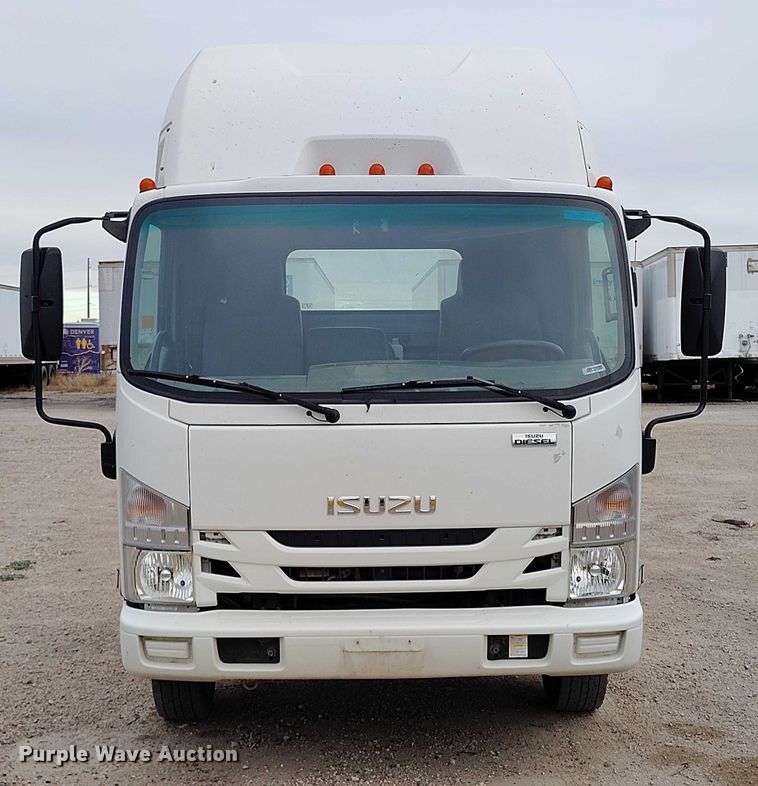 image for item IH9347 2016 Isuzu NPR-XD truck cab and chassis