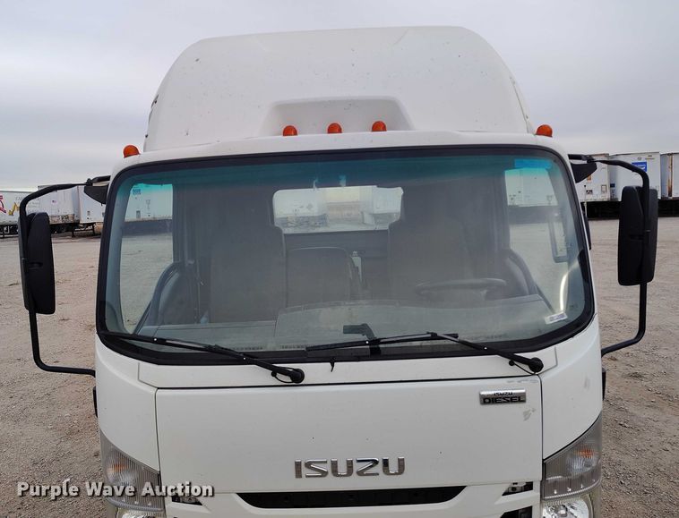 image for item IH9347 2016 Isuzu NPR-XD truck cab and chassis