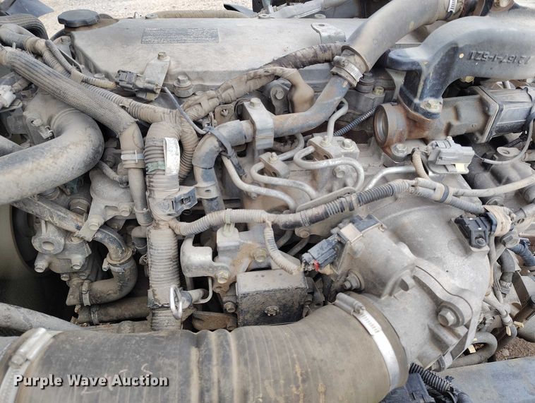 image for item IH9347 2016 Isuzu NPR-XD truck cab and chassis