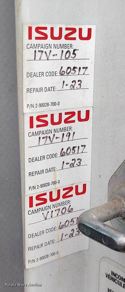 image for item IH9347 2016 Isuzu NPR-XD truck cab and chassis