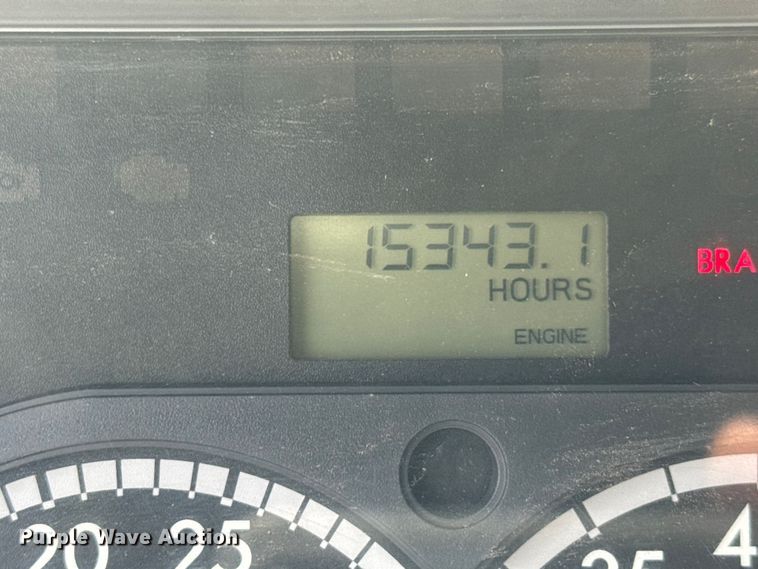 image for item NA9892 2013 Freightliner Cascadia 125 semi truck