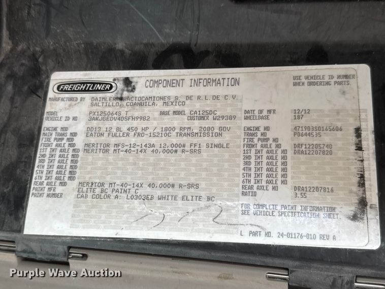 image for item NA9892 2013 Freightliner Cascadia 125 semi truck